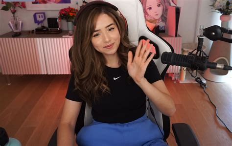 hottest female gamers|The Most Popular Female Twitch Streamers Of 2022 .